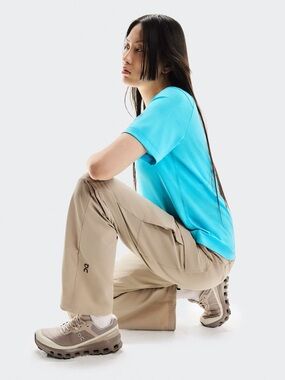 On Cloud Womens Trek Pants Size Medium